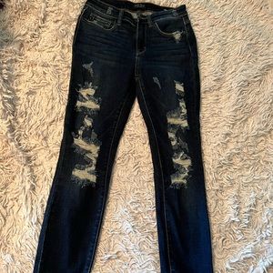 Judy blue distressed denim! Perfect condition. Size 3/26.